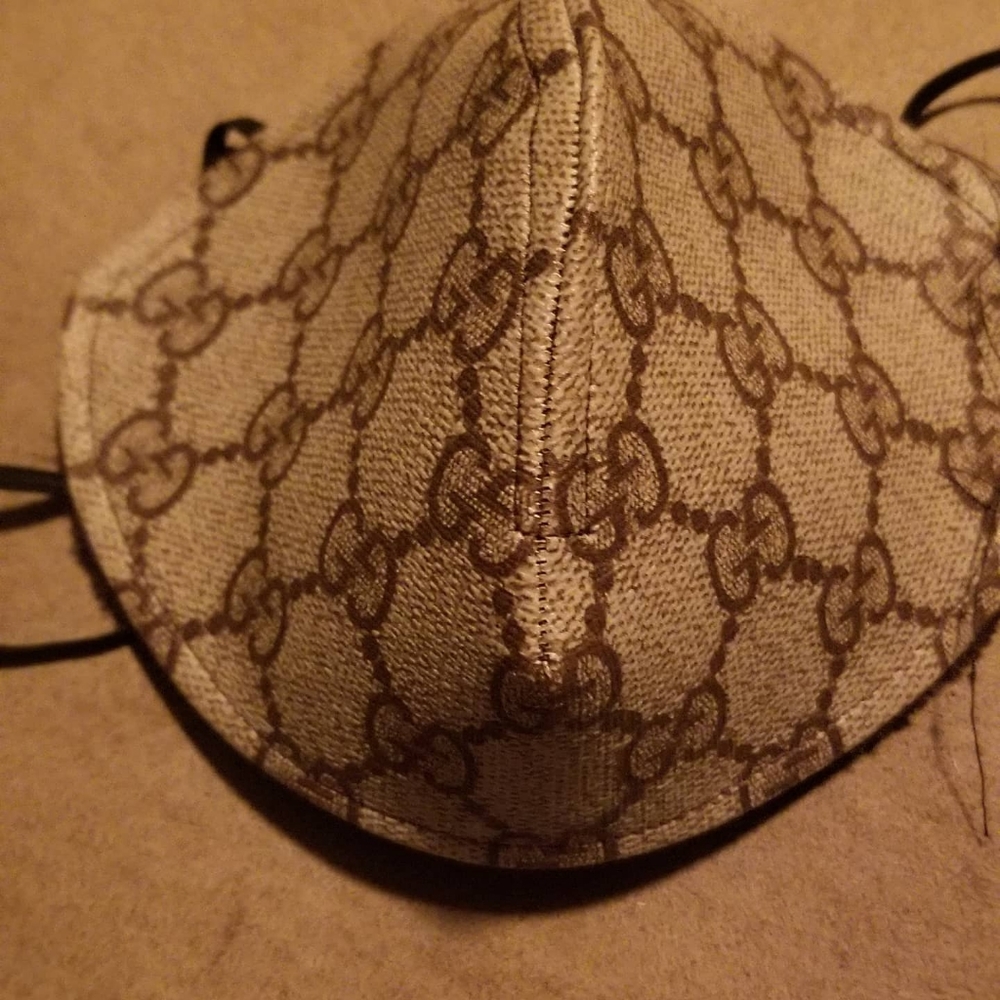 Beautiful mask - Picture 3 of 5